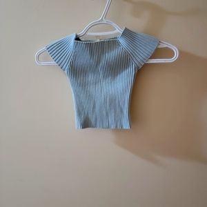 Adorable cropped t-shirt